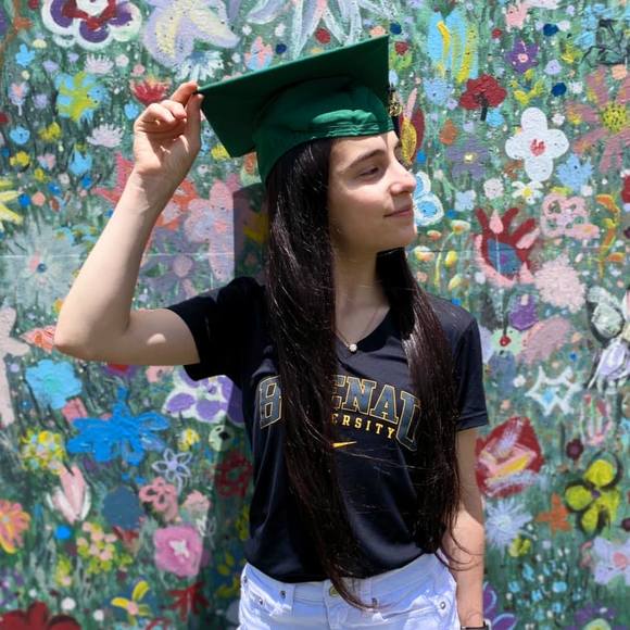 Meet your Posher, Siera - Picture 1 of 1